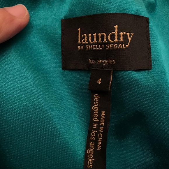 Emerald Green silk strapless dress - Picture 2 of 6